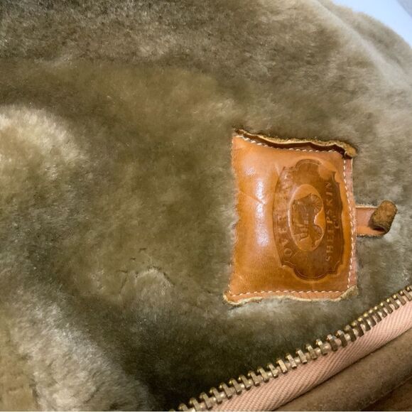 Overland sheepskin hooded coat - Picture 8 of 12